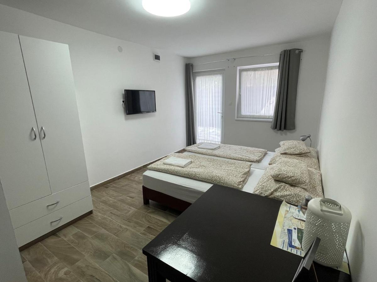 Freedom Apartman Morahalom Exterior photo